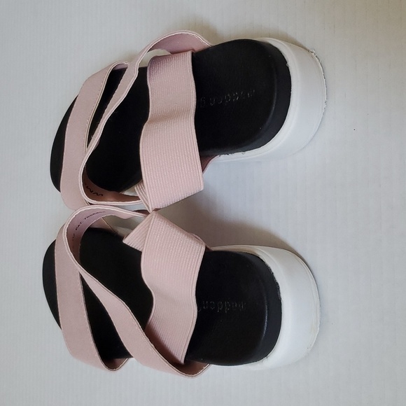 Madden Girl Sandals sz 6.5 - Picture 3 of 8